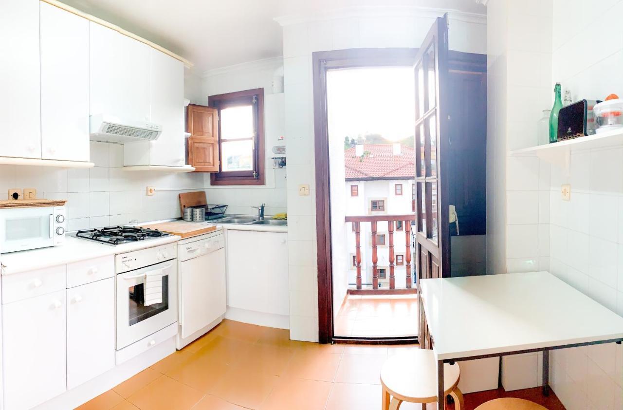 Centrico Y Acogedor Apartment Комилас Екстериор снимка